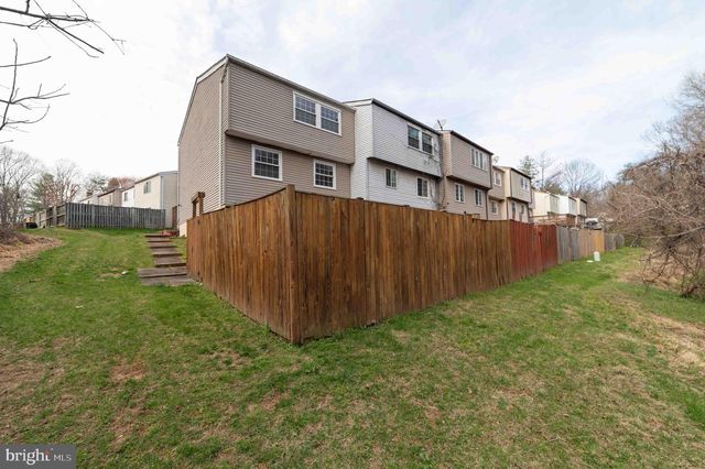 5569 CAITHNESS CT, Fairfax, VA 22032