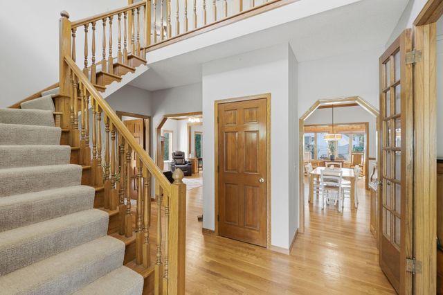 1364 Chatterton Court, Eagan, MN 55123