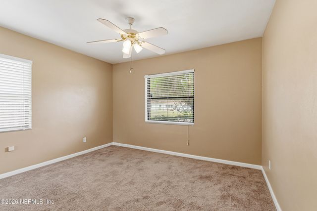 6104 ROBBINS Circle S, Jacksonville, FL 32211