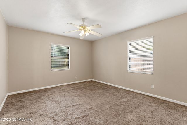 6104 ROBBINS Circle S, Jacksonville, FL 32211