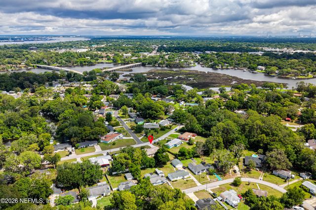 6104 ROBBINS Circle S, Jacksonville, FL 32211