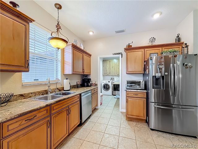 803 Crestview Circle N, Wildwood, FL 34785
