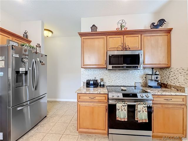 803 Crestview Circle N, Wildwood, FL 34785