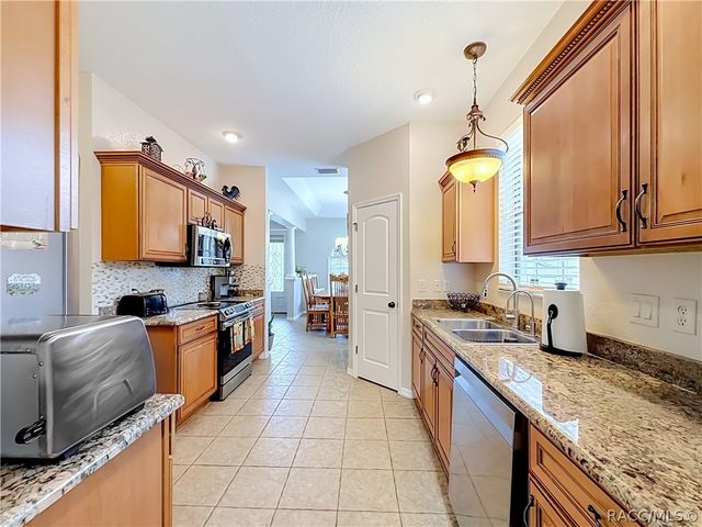 803 Crestview Circle N, Wildwood, FL 34785