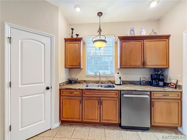 803 Crestview Circle N, Wildwood, FL 34785