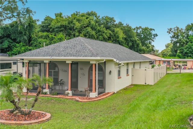 803 Crestview Circle N, Wildwood, FL 34785