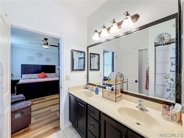 803 Crestview Circle N, Wildwood, FL 34785