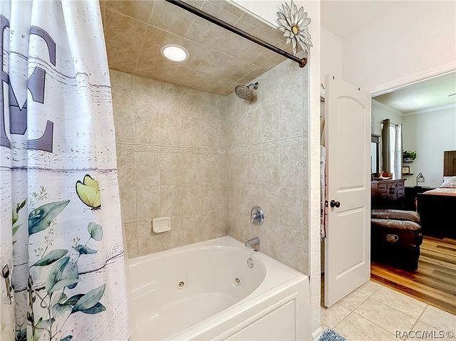 803 Crestview Circle N, Wildwood, FL 34785