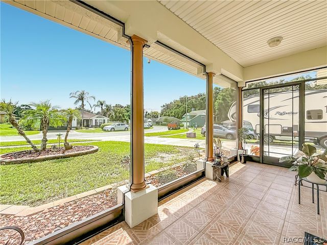803 Crestview Circle N, Wildwood, FL 34785