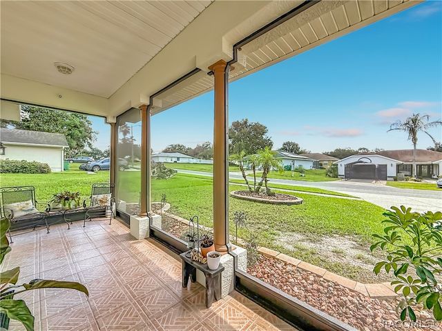 803 Crestview Circle N, Wildwood, FL 34785