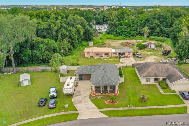 803 Crestview Circle N, Wildwood, FL 34785