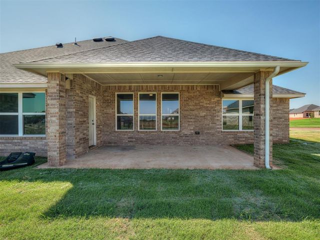 11917 Rockbed Drive, Yukon, OK 73099