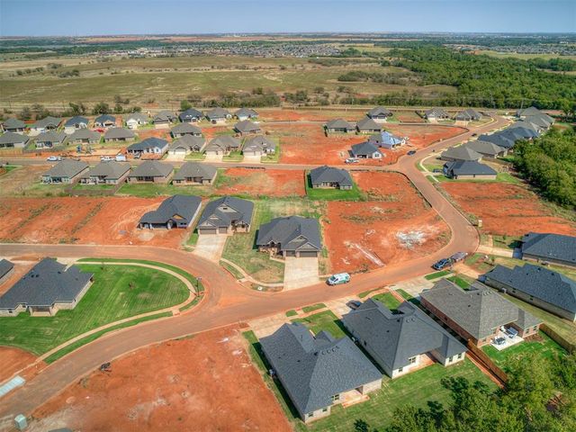 11917 Rockbed Drive, Yukon, OK 73099