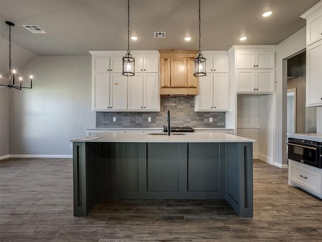 11917 Rockbed Drive, Yukon, OK 73099