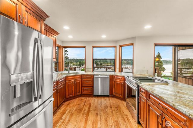 812 San Francisco Avenue NE, Olympia, WA 98506