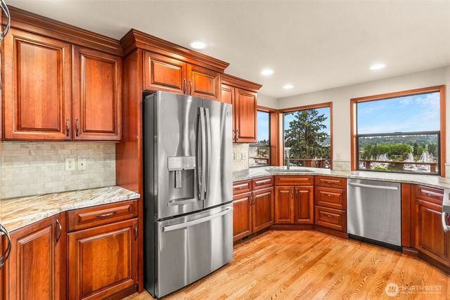 812 San Francisco Avenue NE, Olympia, WA 98506