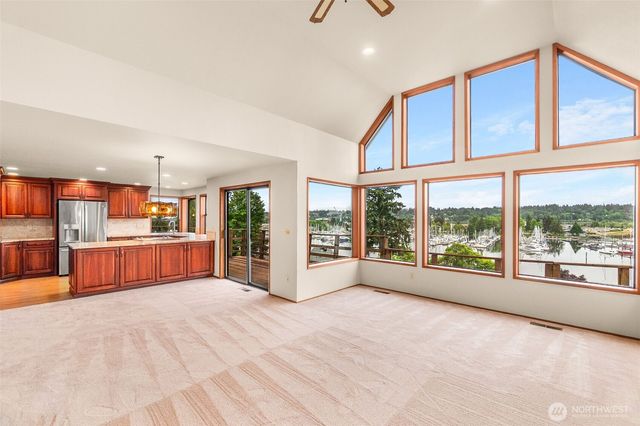 812 San Francisco Avenue NE, Olympia, WA 98506