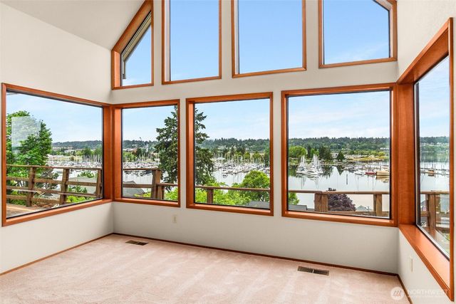 812 San Francisco Avenue NE, Olympia, WA 98506