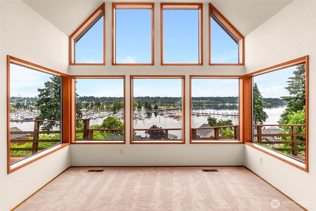 812 San Francisco Avenue NE, Olympia, WA 98506