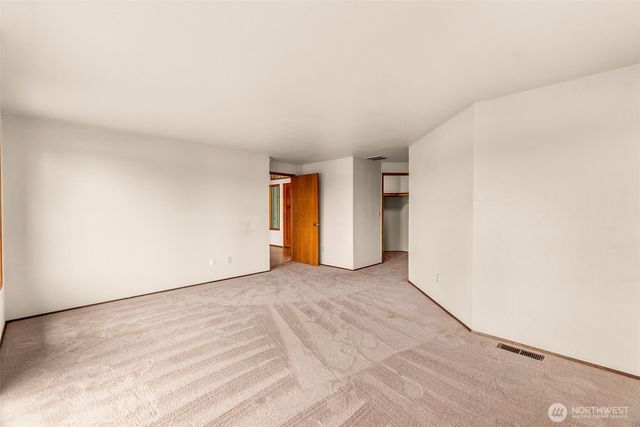 812 San Francisco Avenue NE, Olympia, WA 98506