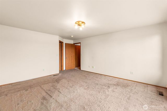 812 San Francisco Avenue NE, Olympia, WA 98506