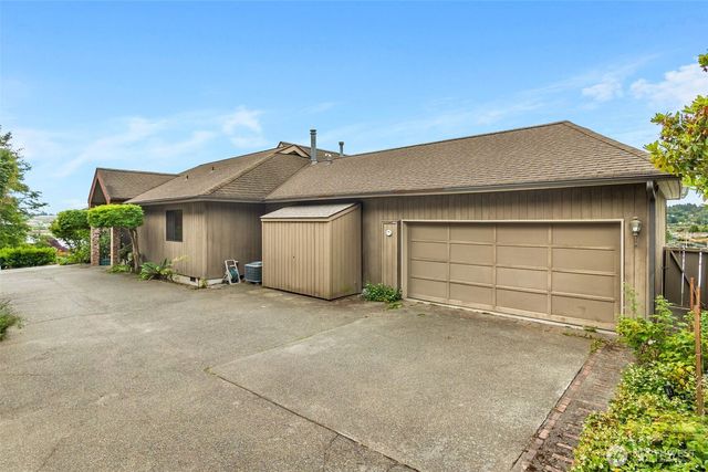 812 San Francisco Avenue NE, Olympia, WA 98506
