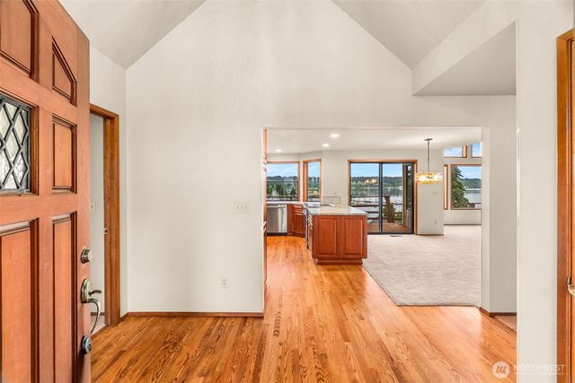 812 San Francisco Avenue NE, Olympia, WA 98506