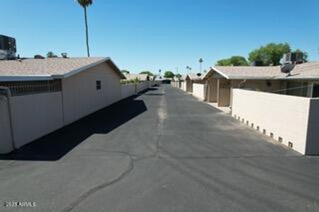 14023 N NEWCASTLE Drive, Sun City, AZ 85351