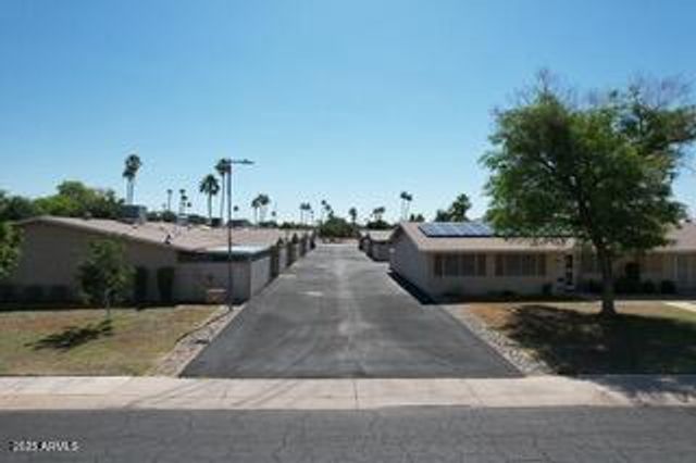14023 N NEWCASTLE Drive, Sun City, AZ 85351