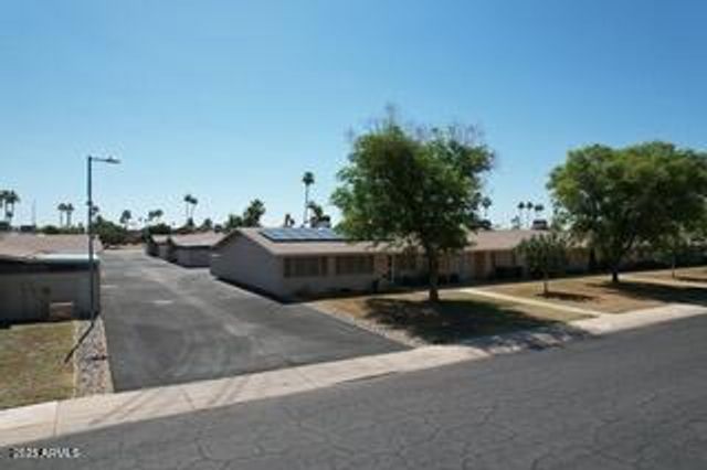 14023 N NEWCASTLE Drive, Sun City, AZ 85351