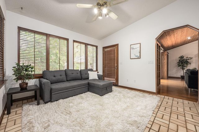 2515 Edgewater Drive, Niceville, FL 32578