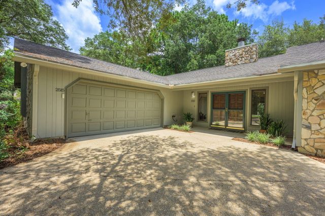 2515 Edgewater Drive, Niceville, FL 32578