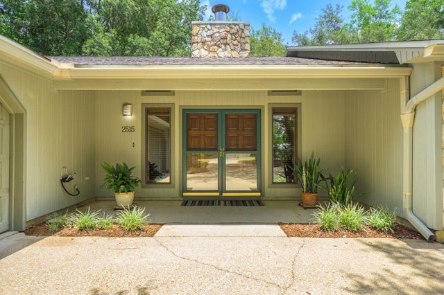 2515 Edgewater Drive, Niceville, FL 32578