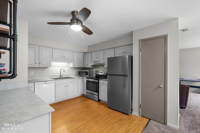 928 N Adams Road, Birmingham, MI 48009