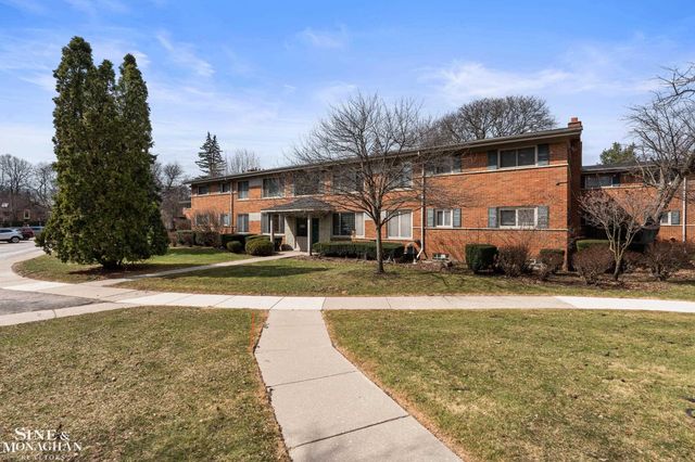 928 N Adams Road, Birmingham, MI 48009