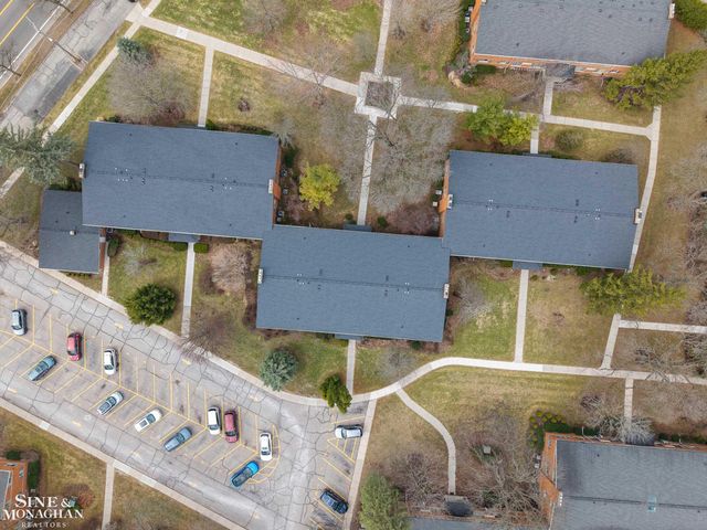 928 N Adams Road, Birmingham, MI 48009