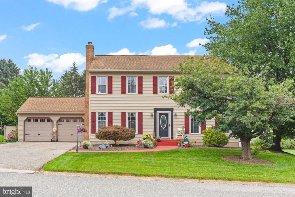 680 HAMPSTEAD CT, York, PA 17403