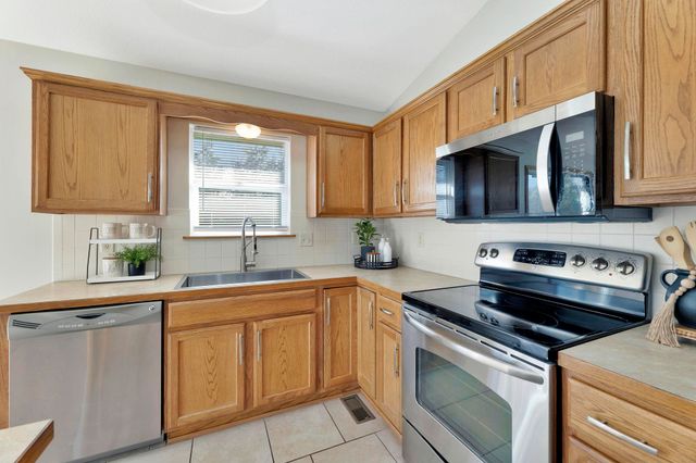 6105 W 34th St N, Wichita, KS 67205