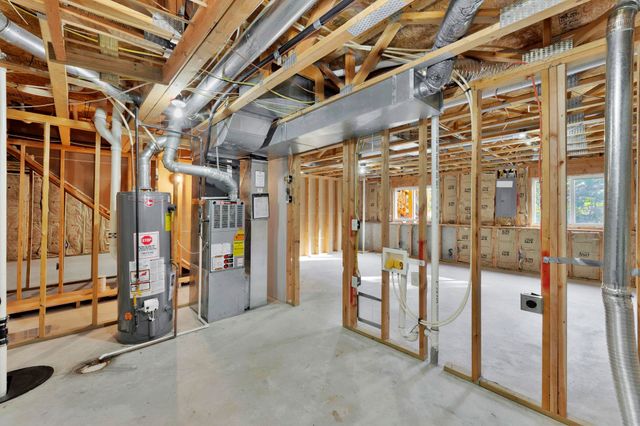 6105 W 34th St N, Wichita, KS 67205