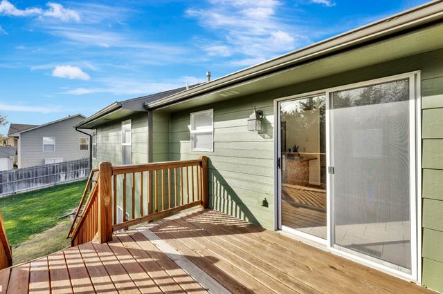 6105 W 34th St N, Wichita, KS 67205