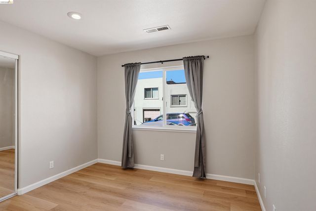 3012 Minna Ave, Oakland, CA 94619