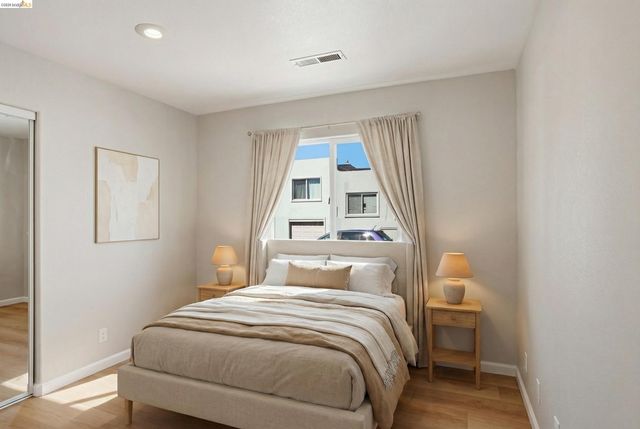 3012 Minna Ave, Oakland, CA 94619