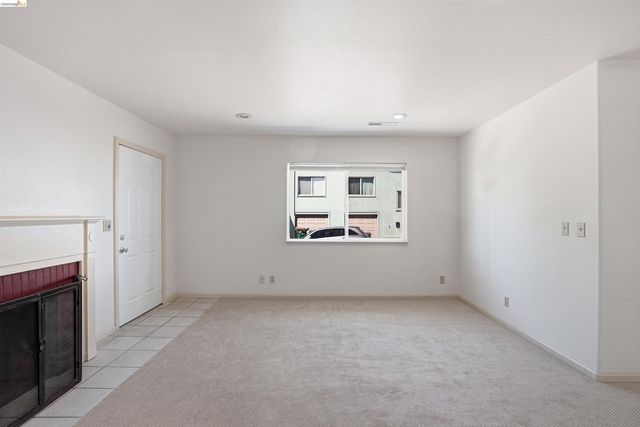 3012 Minna Ave, Oakland, CA 94619