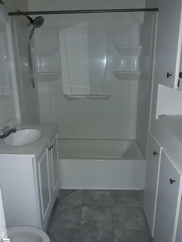 114 N Owens Street, Clinton, SC 29325