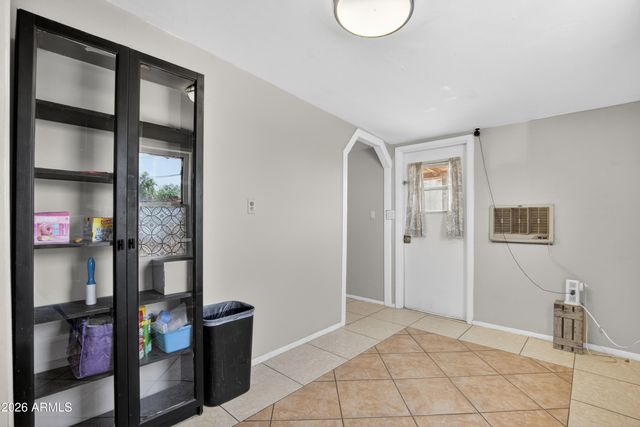 931 S DREW Street, Mesa, AZ 85210