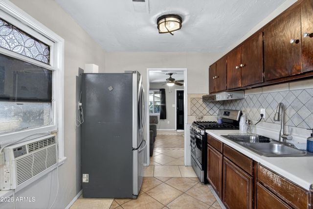 931 S DREW Street, Mesa, AZ 85210