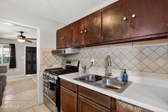 931 S DREW Street, Mesa, AZ 85210