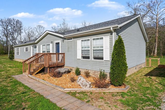 3521 Cooper Creek Rd, Woodlawn, TN 37191