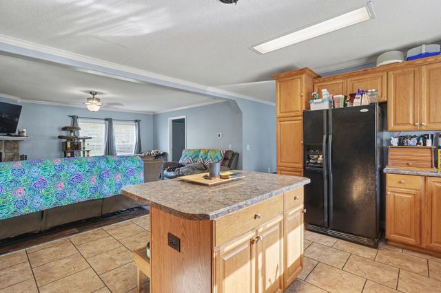 3521 Cooper Creek Rd, Woodlawn, TN 37191