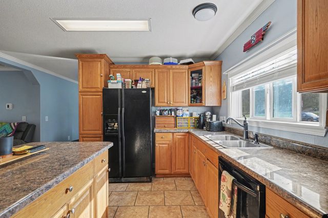 3521 Cooper Creek Rd, Woodlawn, TN 37191